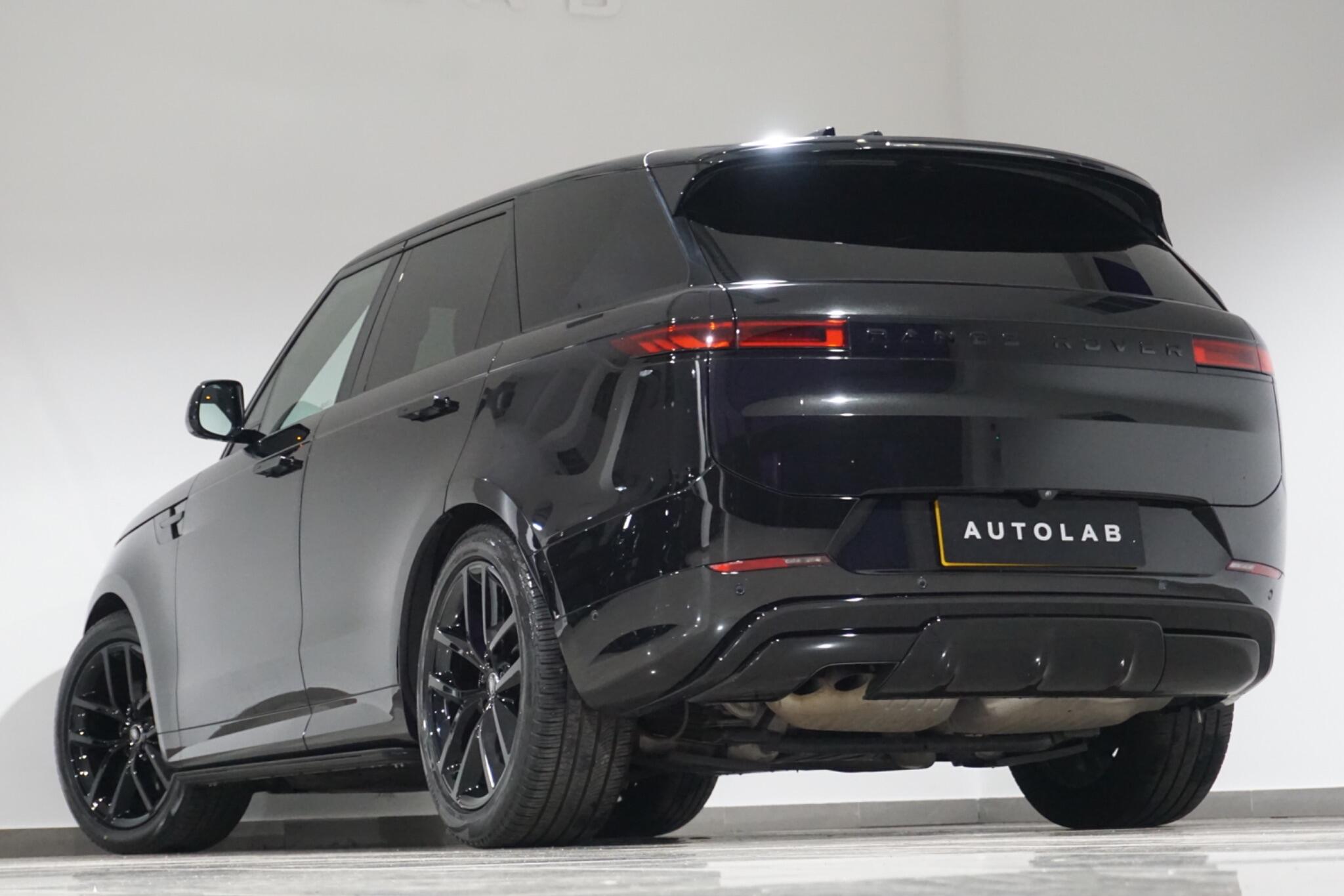Land Rover Range Rover Sport 3.0 D300 MHEV Dynamic SE SUV 5dr Diesel Auto 4WD Euro 6 (s/s) (300 ps)